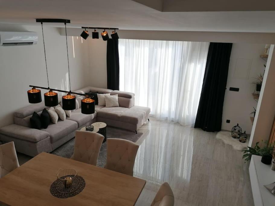 Apartman Max !!!! Omis Exterior photo